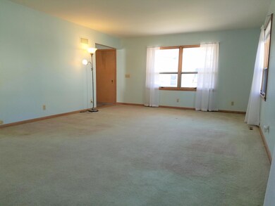 5 - Living Room