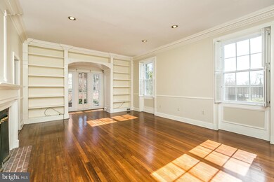 212 Stony Run Ln unit 1B, Baltimore, MD 21210 - photo 4