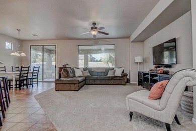 104-LivingRoom_1