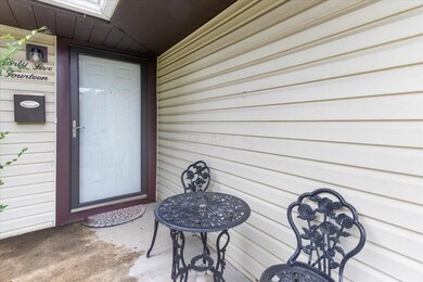 4514 Errington Rd, Columbus, OH 43227 - photo 3