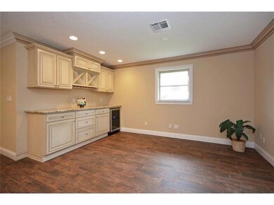 Living Room. Spacious living room with diagonal, t