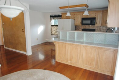 36 Highbridge Hill Rd, Nashua, NH 03063 - photo 5