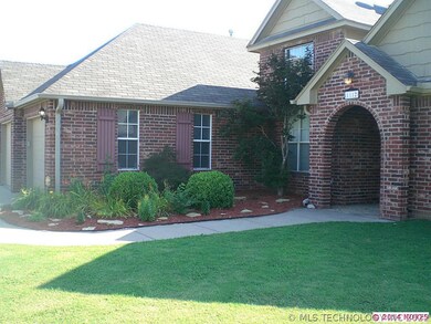Landscaping Beds in Front