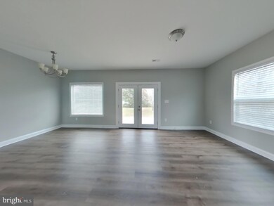 5150 Wolfe Dr, Hughesville, MD 20637 - photo 4