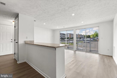 3371 Yost Ln unit 201, Dumfries, VA 22026 - photo 5