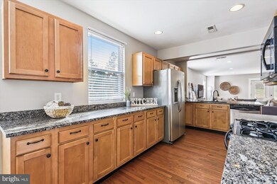 2 Holmes Ave, Catonsville, MD 21228 - photo 2