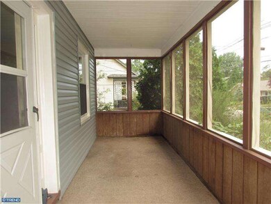 910 Stokes Ave, Collingswood, NJ 08108 - photo 3