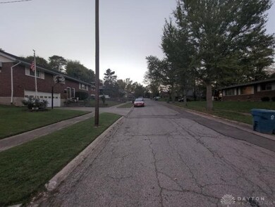 2332 Bonnieview Ave, Dayton, OH 45431 - photo 4