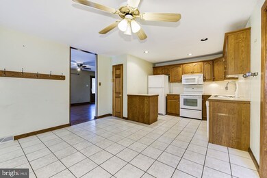 155 Skeet Rd, Medford, NJ 08055 - photo 7