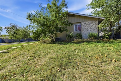 8406 Maine Dr, Austin, TX 78758 - photo 3