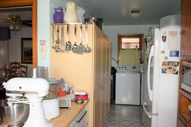 216 E Aspinwall St, Winslow, AZ 86047 - photo 5