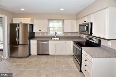 10211 Marshall Pond Rd, Burke, VA 22015 - photo 5