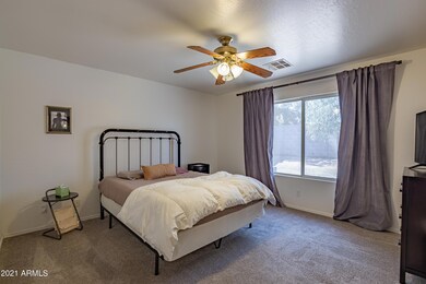 8824 E Des Moines-20