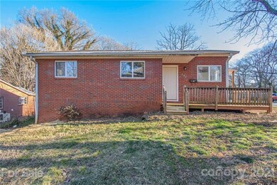 306 Brevard St, Statesville, NC 28677 - photo 2