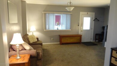 1820 Lafayette St, Scranton, PA 18504 - photo 4