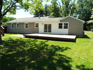208 Edwin St, Chittenango, NY 13037 - photo 4