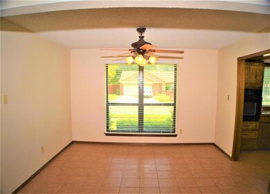 1724 Post Oak Dr, Bedford, TX 76021 - photo 6