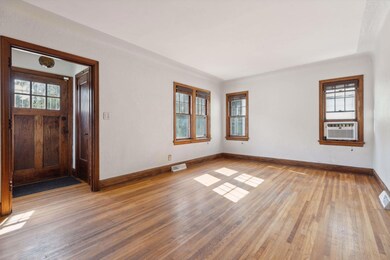 2323 Sheridan Ave N, Minneapolis, MN 55411 - photo 2