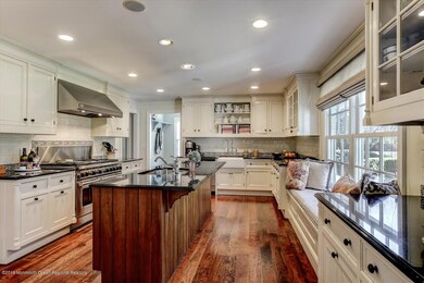 12-Kitchen