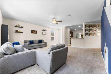 8026 Garrison Point Dr, Houston, TX 77040 - photo 7