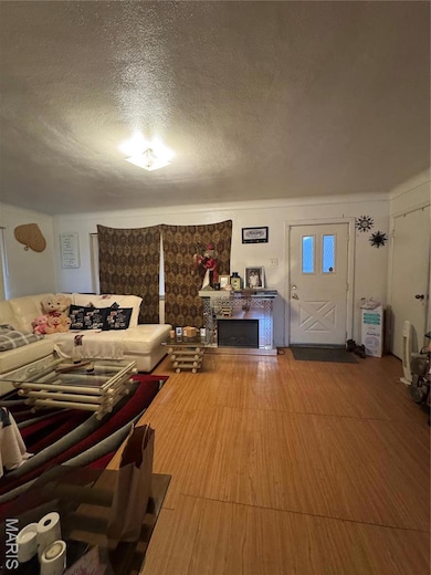 243 Chambers Rd, Saint Louis, MO 63137 - photo 5