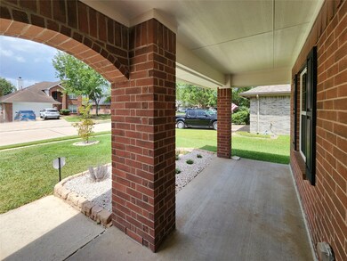 5104 Caprock Dr, Pearland, TX 77584 - photo 3