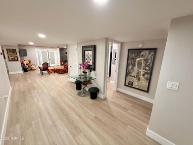 8076 E Vía Del Arbor, Scottsdale, AZ 85258 - photo 4