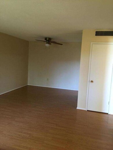 10880 W Santa fe Dr, Sun City, AZ 85351 - photo 5