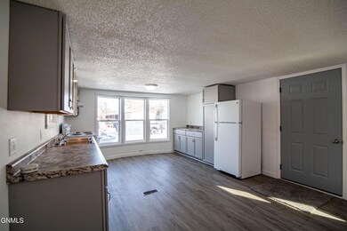 105 S Meadow Ln, Mandan, ND 58554 - photo 4