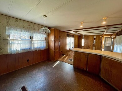 12 Lamprey River Trailer Park, Newmarket, NH 03857 - photo 6