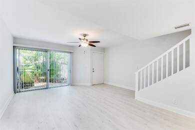 6359RiverwalkLane_06-2