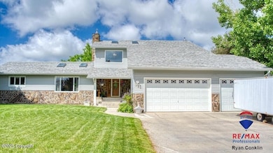 904 Clarion Dr-4