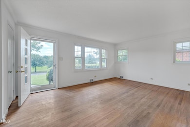 804 Ruby St, Durham, NC 27704 - photo 7