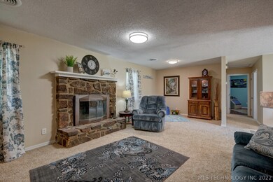 LIVING ROOM VIEW 2