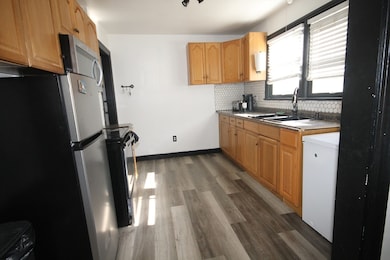 222 W River St, Orange, MA 01364 - photo 5