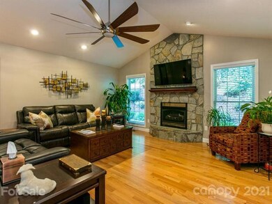 39 Buck Acres Dr, Asheville, NC 28806 - photo 5