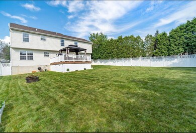 3532 Durham Dr, Macungie, PA 18062 - photo 3