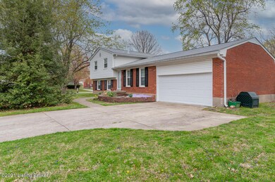 9301 Cloverwood Ln, Louisville, KY 40291 - photo 3