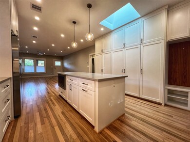 1421 Branard St, Houston, TX 77006 - photo 6