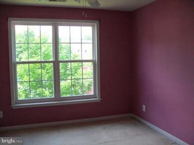 14939 Pecan Ct, Woodbridge, VA 22193 - photo 6