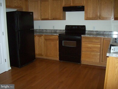 77 Greenway Cove, Ruther Glen, VA 22546 - photo 5