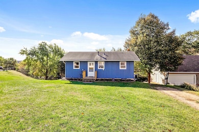 W11091 Lake View Dr, Lodi, WI 53555 - photo 2