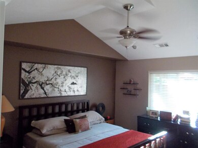 213 SE Yorktown Rd, Grants Pass, OR 97527 - photo 3