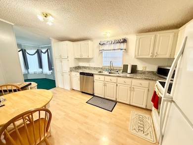 241 Queen Mary Loop, Lakeland, FL 33805 - photo 5