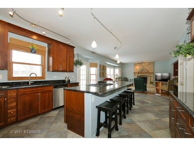 539 Bailey Dr, Batavia, IL 60510 - photo 5