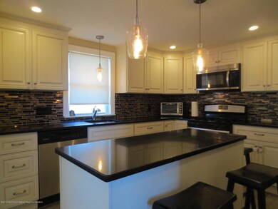 41 Locust St, Cliffwood, NJ 07721 - photo 3