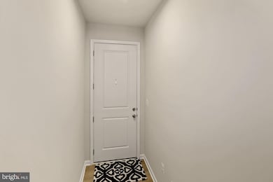 3970 Shire Meadow Ln, Triangle, VA 22172 - photo 7