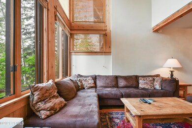 6-Living Room