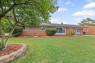 34735 Joel St, Chesterfield, MI 48047 - photo 3