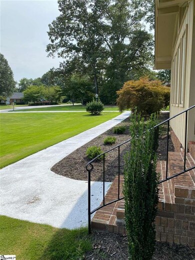 101 Redcliffe Rd, Greenville, SC 29615 - photo 7